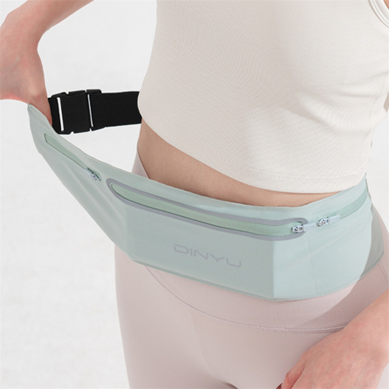 Sports Waist Pack Fanny Pack W - Running Gear To Hold Phone recensione e prezzo