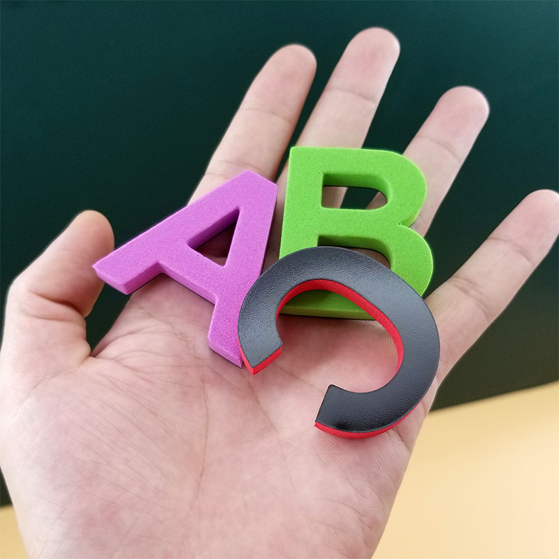 Magnetic Alphabet Letters EVA  - Blister Plaster Sport recensione e prezzo