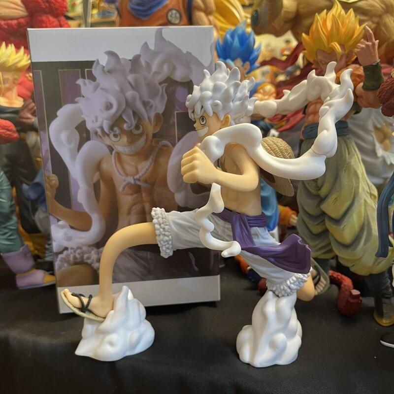 Bandai One Piece Running Nika  - Running Gear In Japan recensione e prezzo